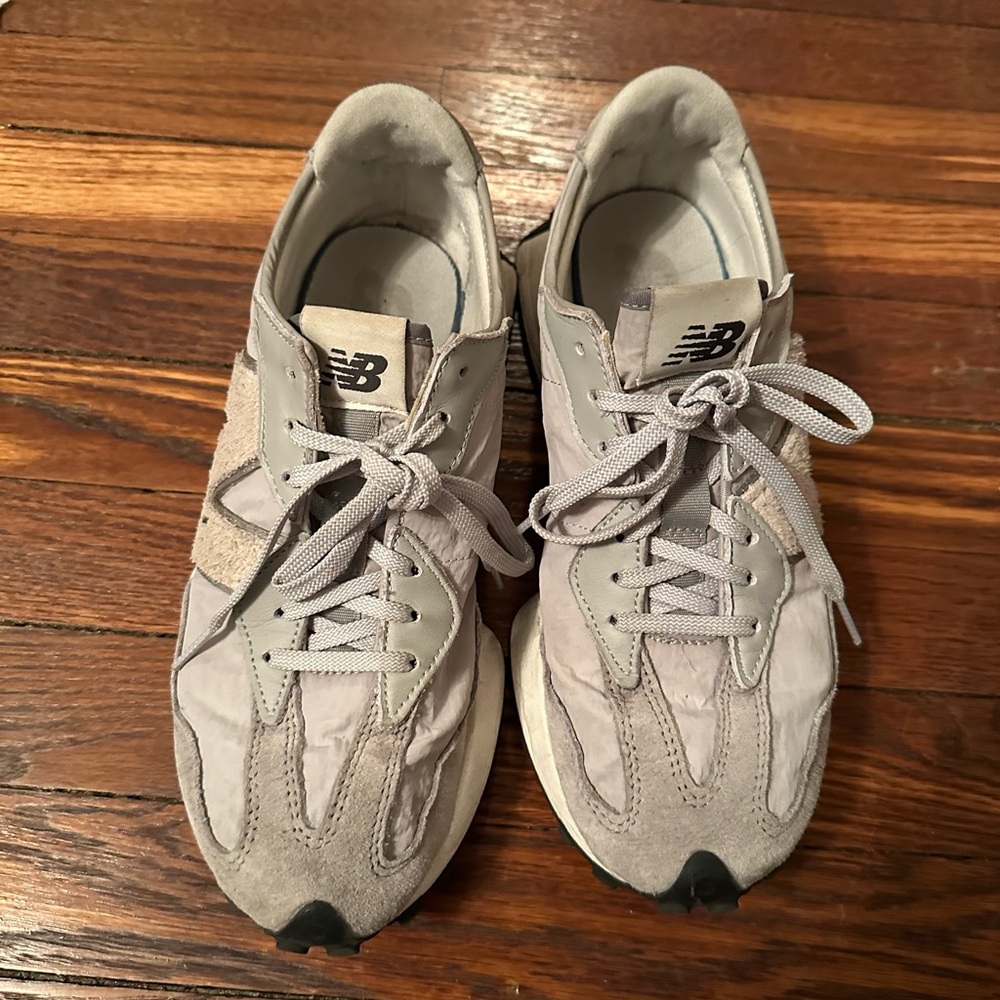 New Balance Women’s Gray Sneakers